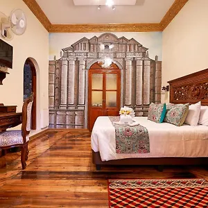 La Basilica Hotel