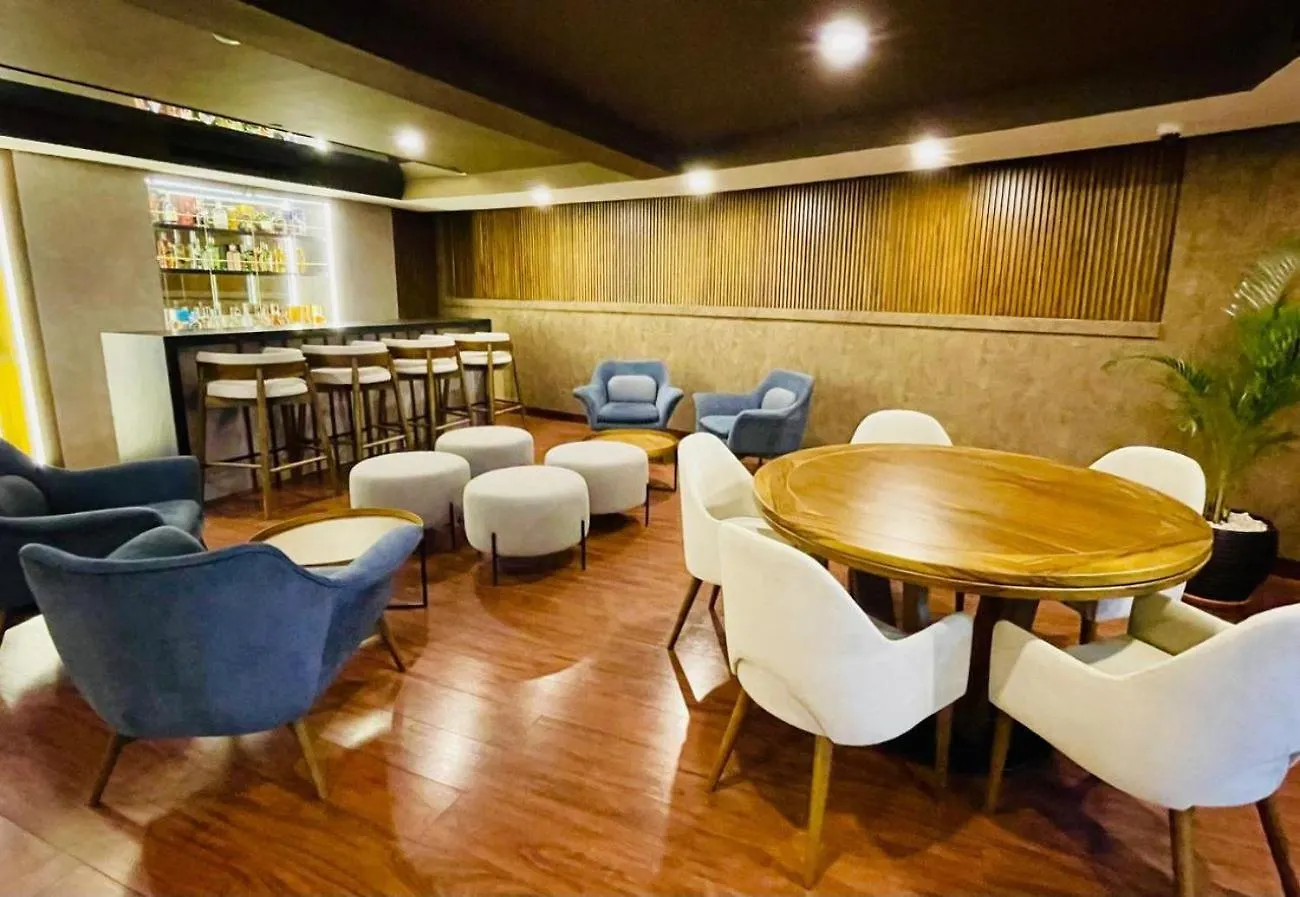 Aparta Hotel Torres De Suites Quito Ecuador