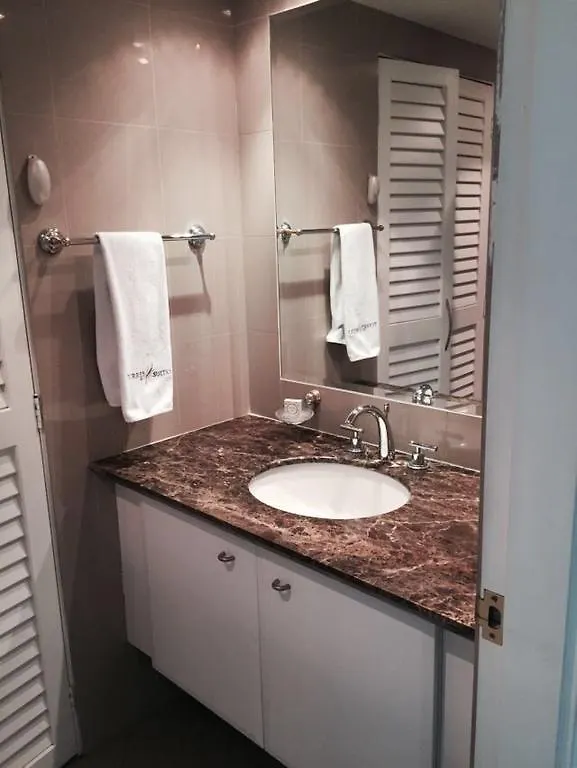 Aparta Hotel Torres De Suites Quito Apartment