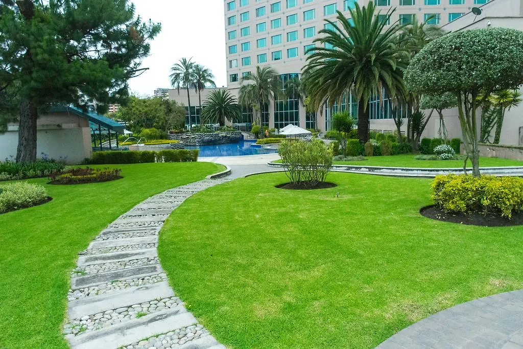 Aparta Hotel Torres De Suites Quito Apartment